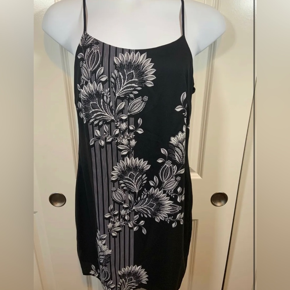 Vince Camuto Modern Rouge Slip Floral Dress NWT
